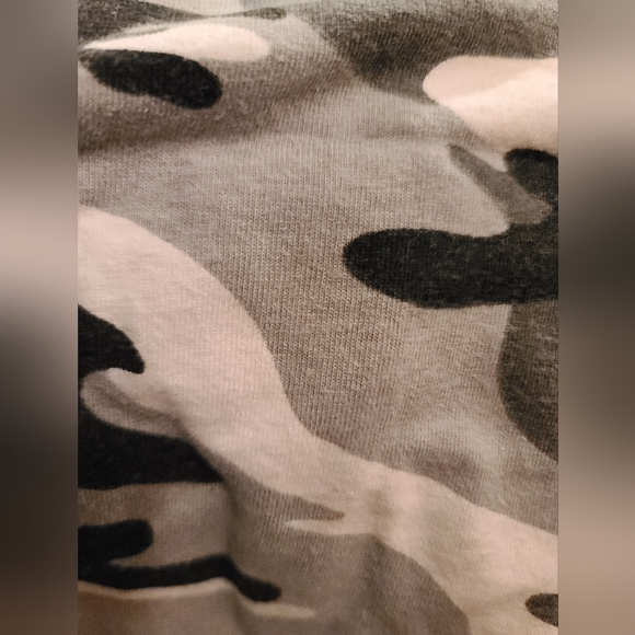 Black white & gray winter camo tank top szM - Picture 3 of 5